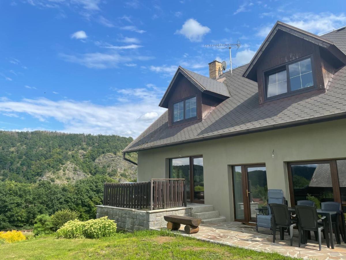 Runch Smilovice Villa Chotilsko Bagian luar foto