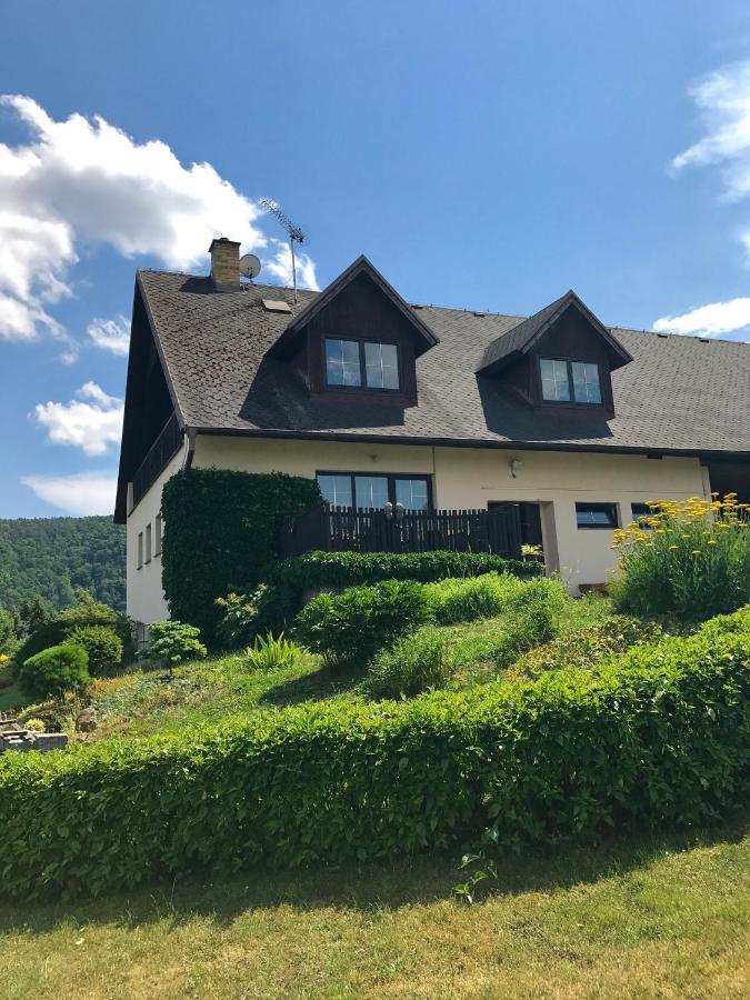 Runch Smilovice Villa Chotilsko Bagian luar foto